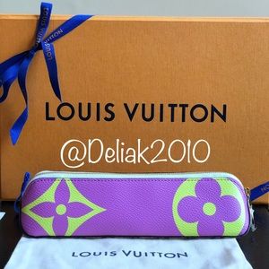 SOLD! Louis Vuitton Giant Monogram Elizabeth Pouch